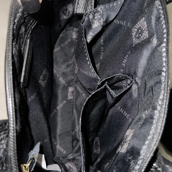 ANNE KLEIN | NWOT Dome Crossbody Satchel | Brown and Black with Lion Print - Picture 7 of 9